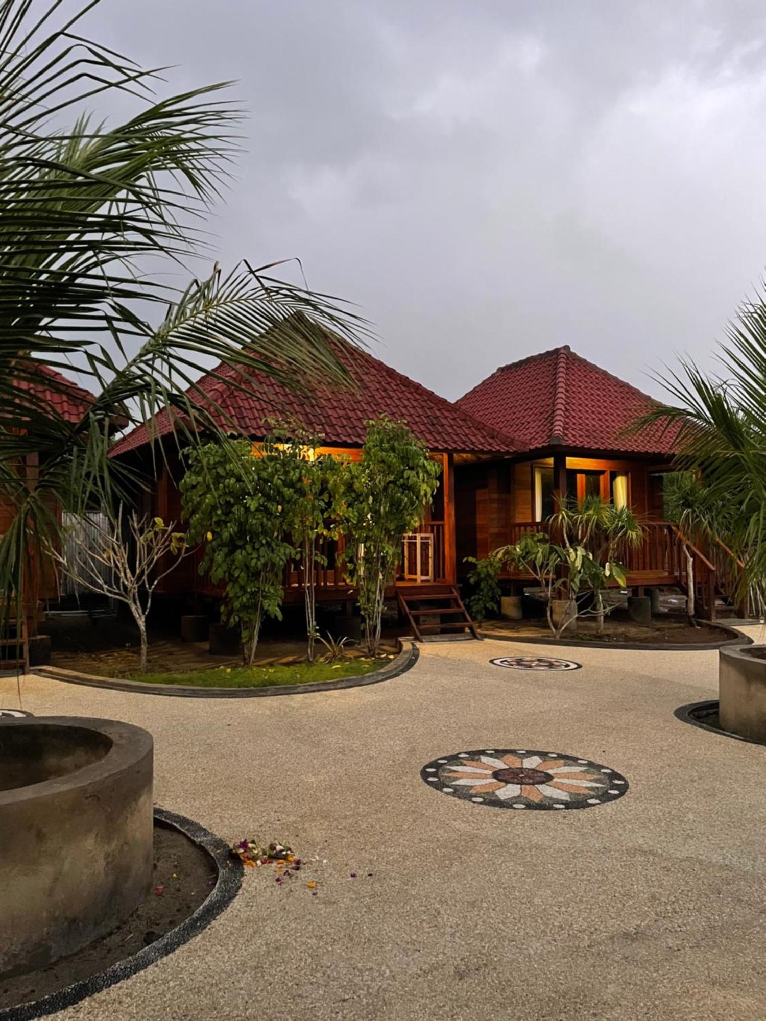 Mangrove Beach Hut Lembongan Esterno foto
