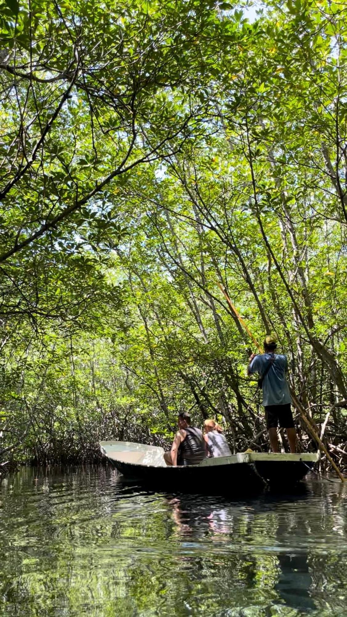 Mangrove Beach Hut Lembongan Esterno foto
